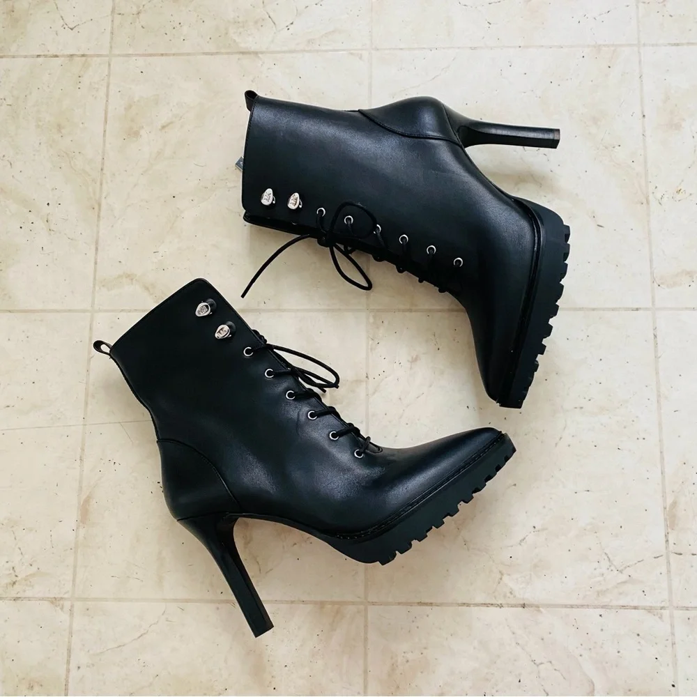 $295 NWOT Michael Kors Black Leather Kyle Lace-up Pointed Toe Edgy Ankle Boots 7